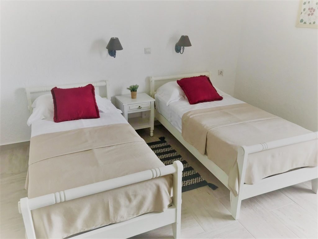 Elounda George Studios