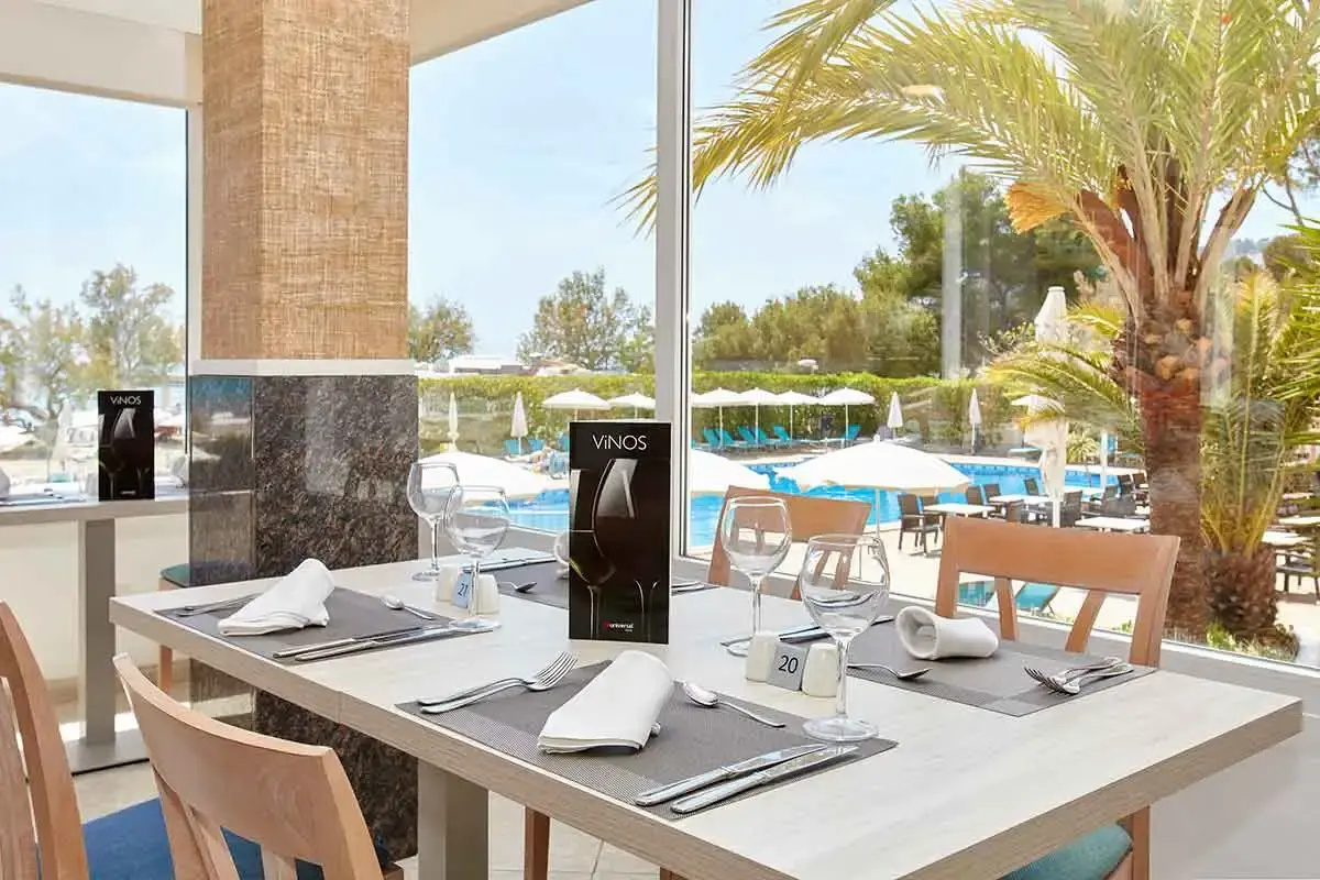 Photo - Universal Castell Royal Hotel 