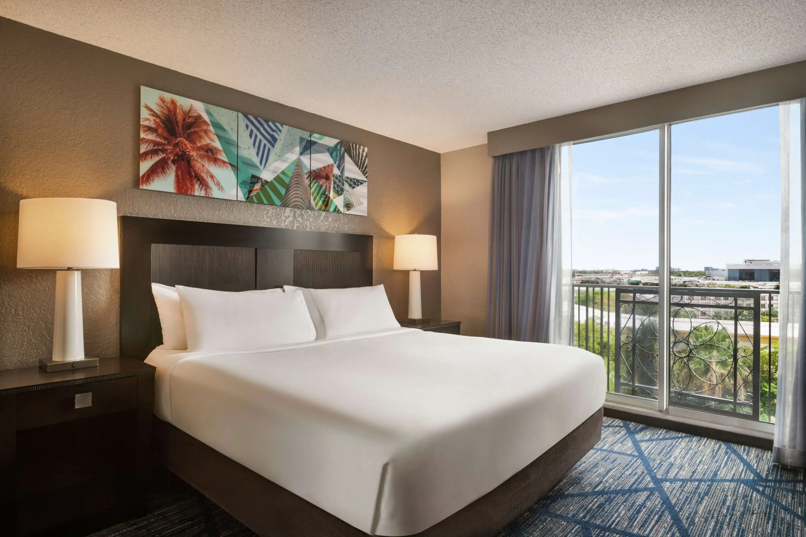 Photo - Embassy Suites by Hilton Miami International Airport