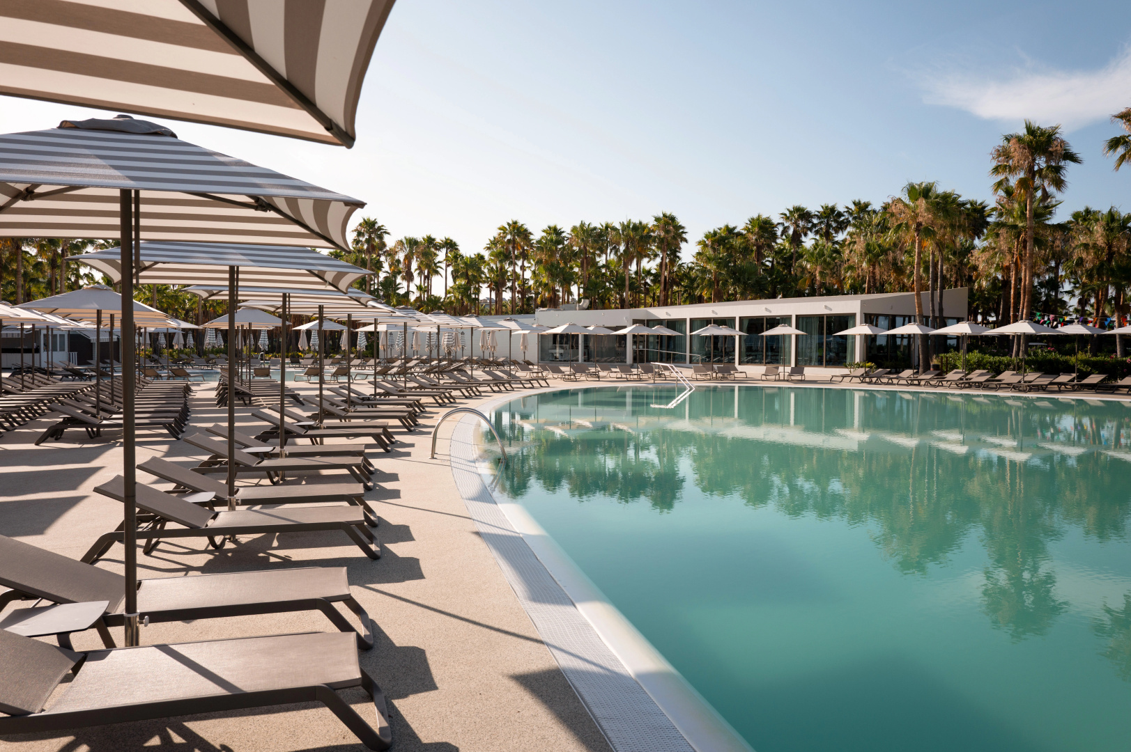 Photo - Wine & Books by the Sea, Algarve Resort