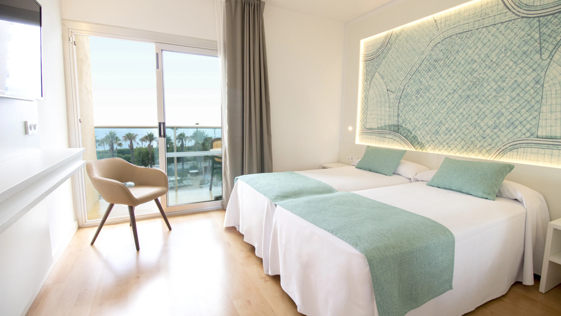 Photo - Golden Taurus Aquapark Resort