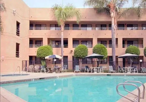 Foto - Travelodge by Wyndham Commerce Los Angeles Area