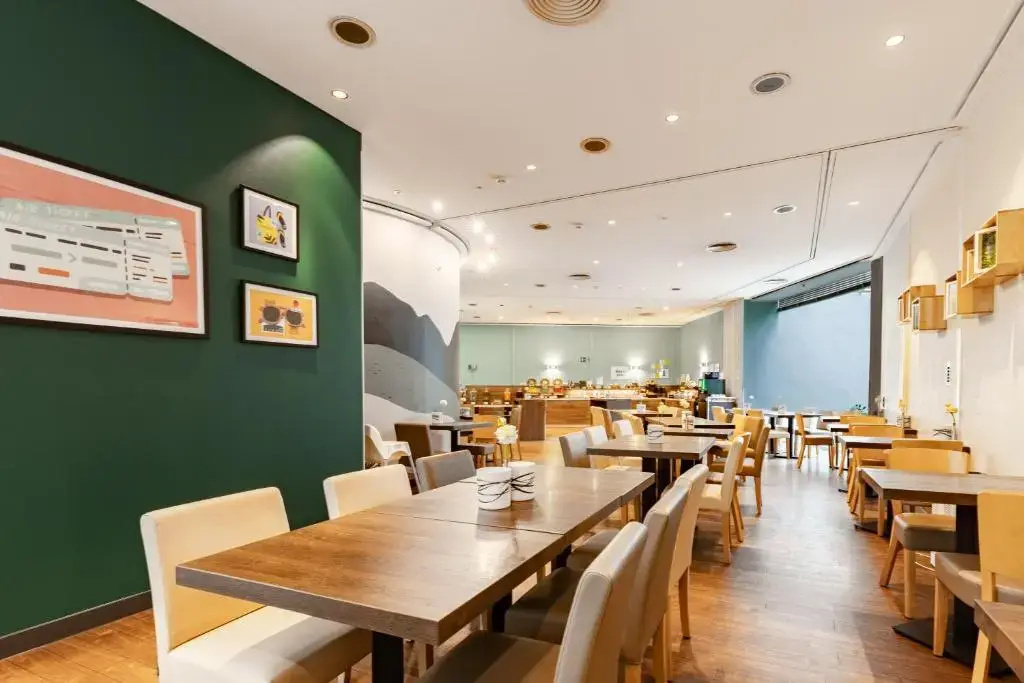Photo - Garner Hotel Dusseldorf - Main Station by IHG