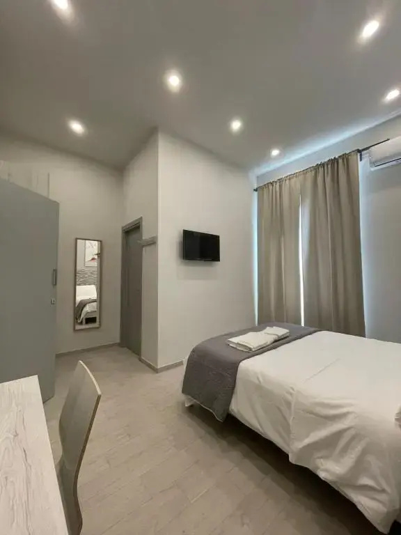Photo - Naptown Rooms