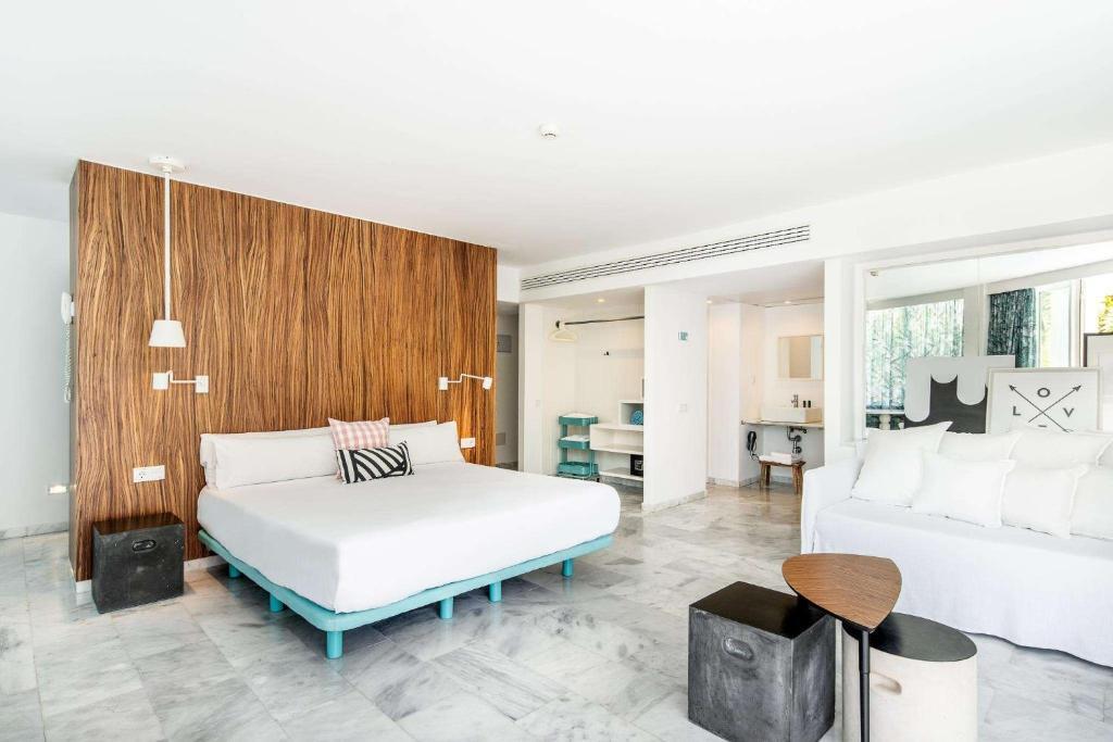 Foto - Gold By Marina - Adults only