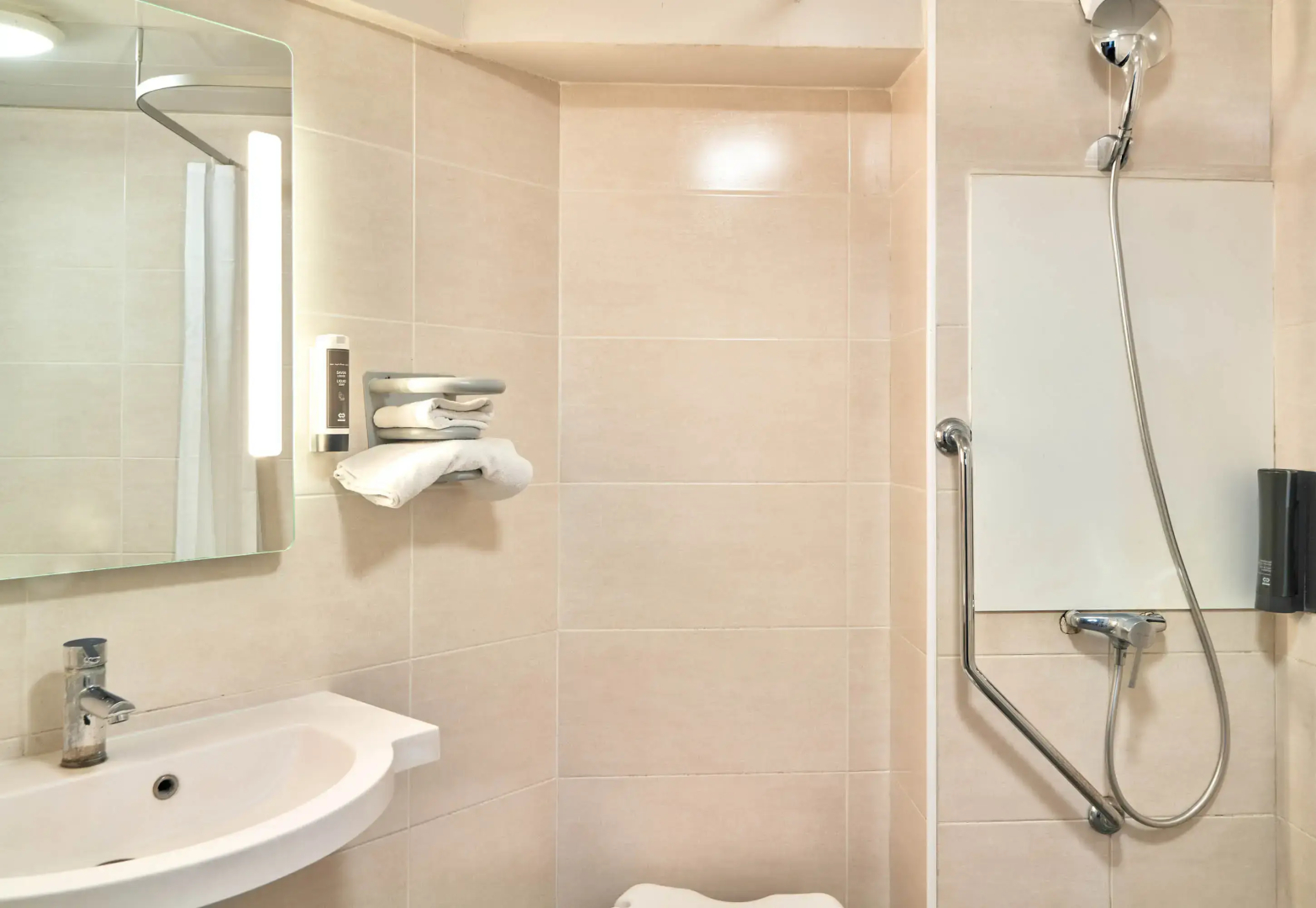 Photo - B&B HOTEL Paris Porte de la Villette