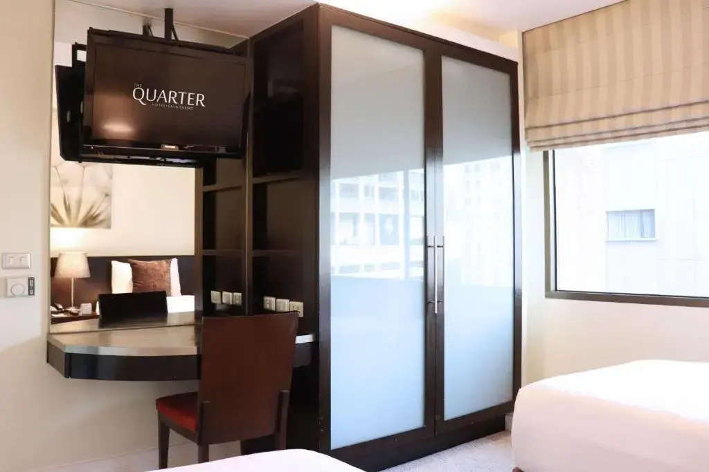 Photo - The Quarter Saladaeng by UHG