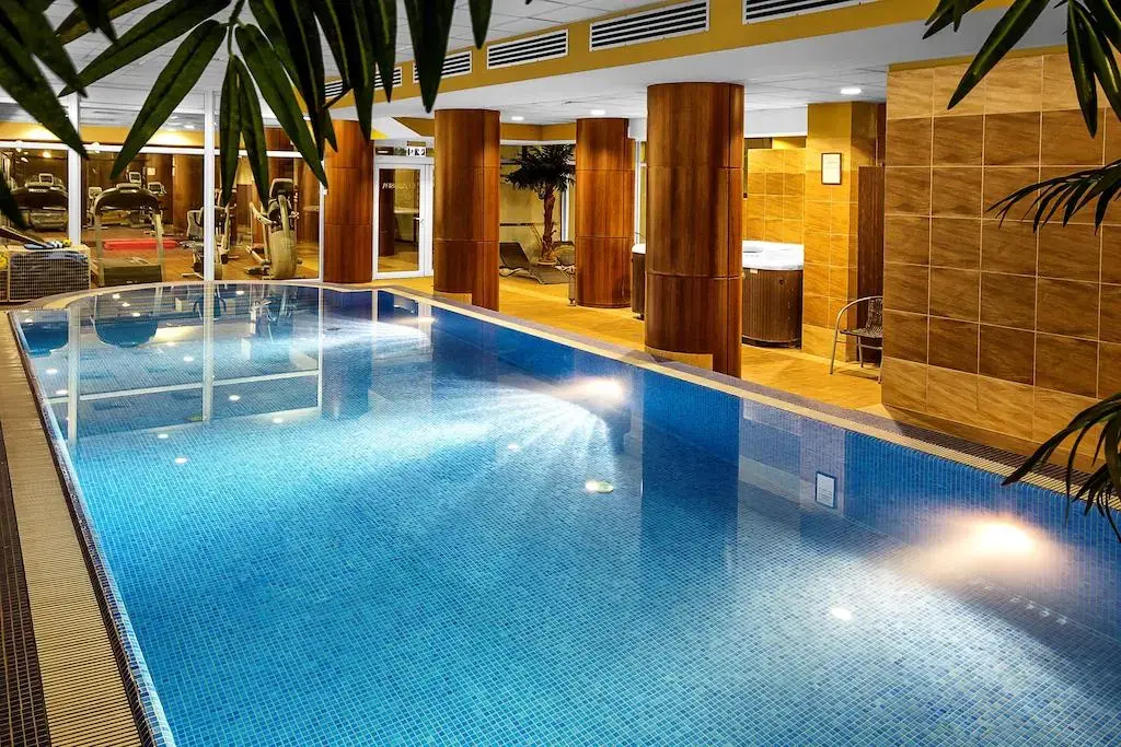 Photo - Grand Royal Hotel