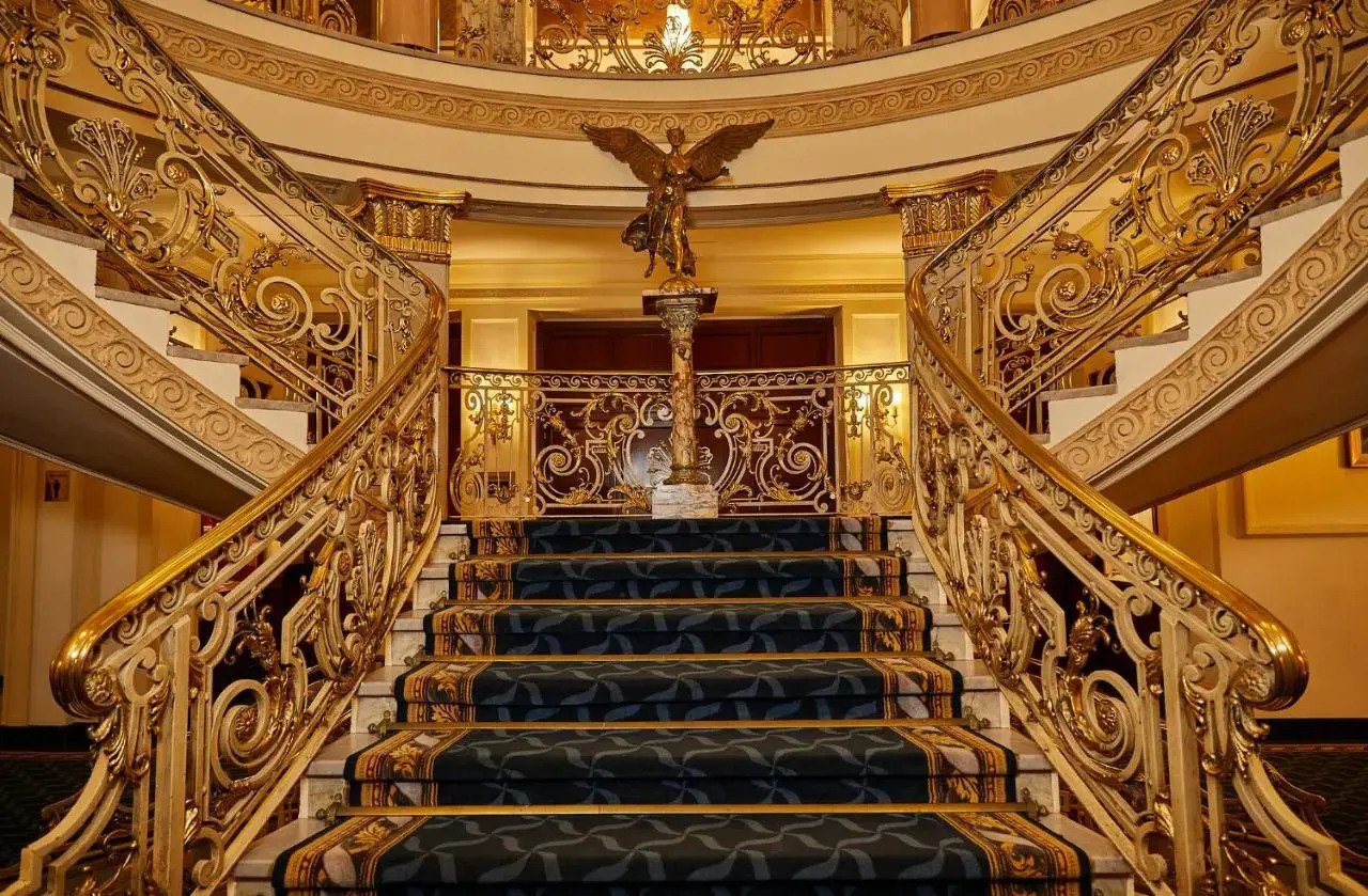 Photo - El Avenida Palace