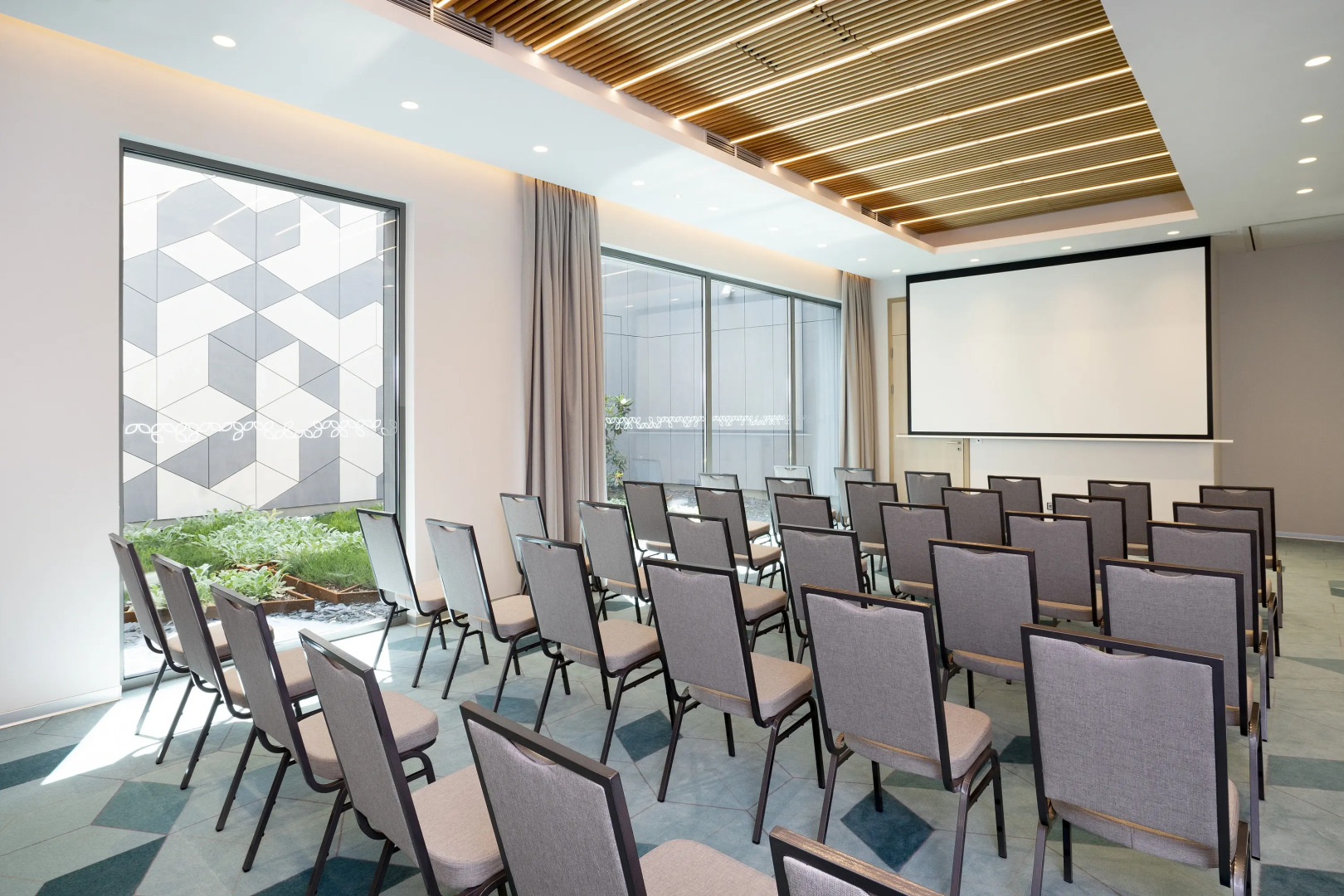 Photo - Hilton Garden Inn Budapest City Centre