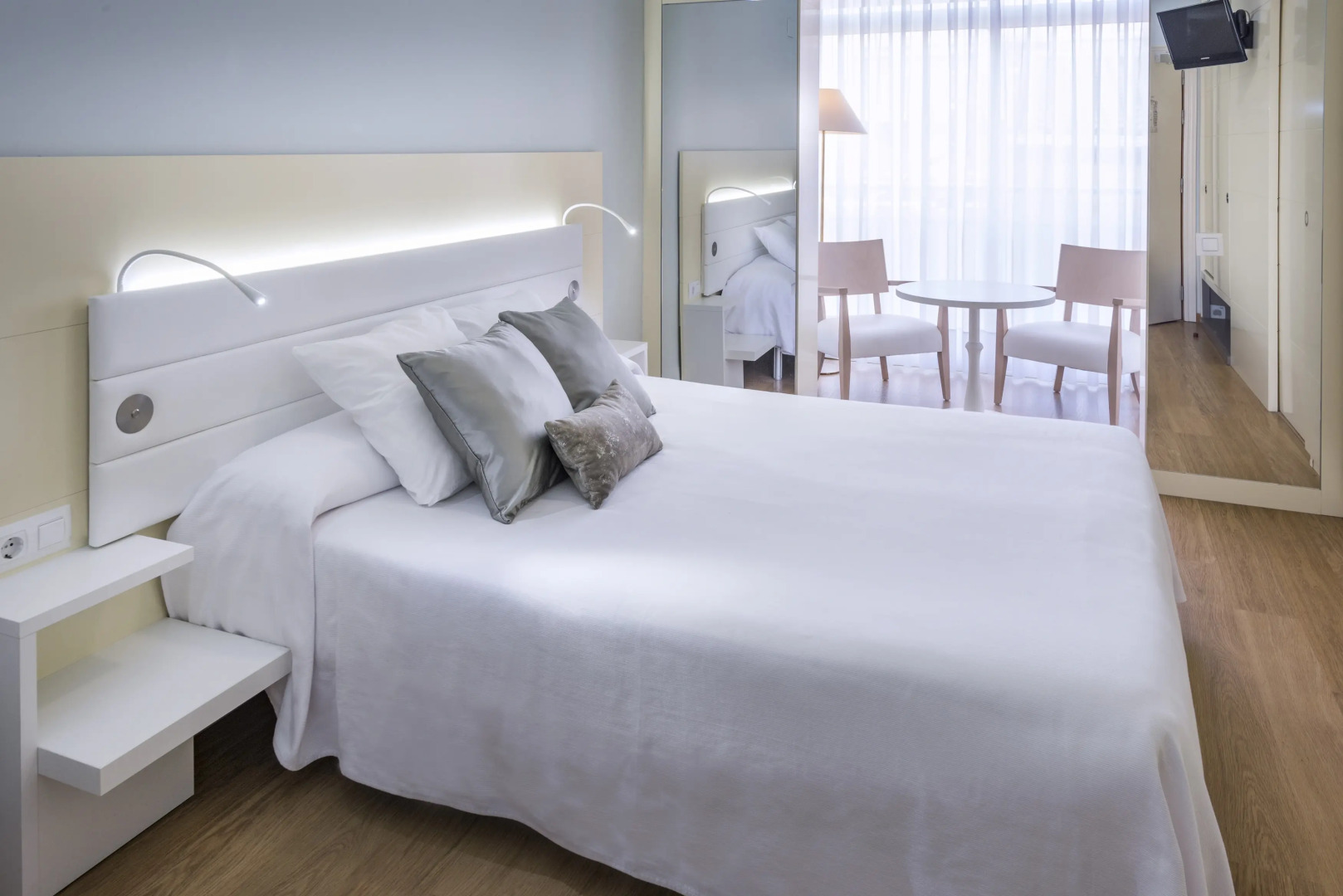 Photo - Mònica Hotel