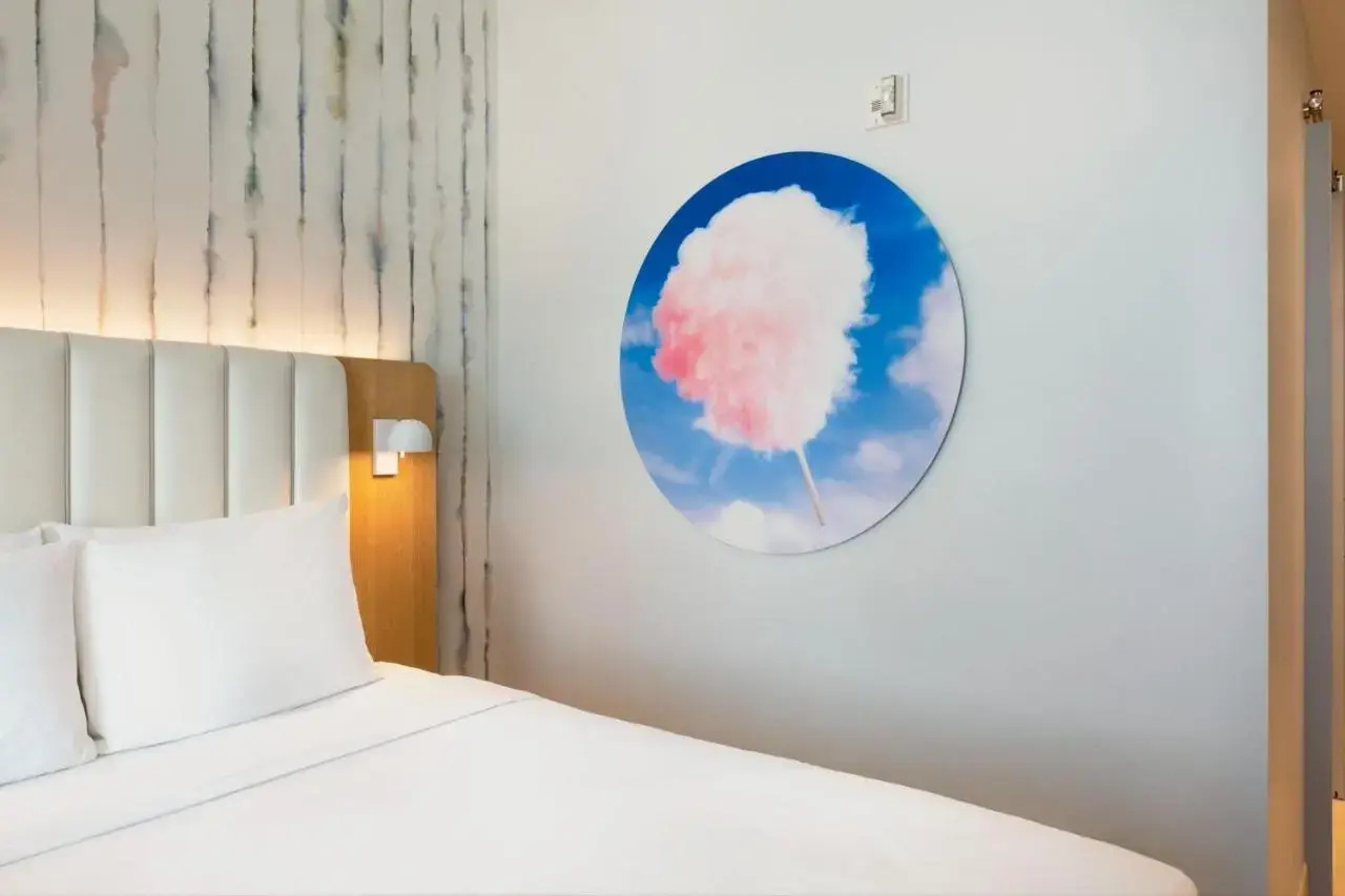 Photo - The Viv Hotel, Anaheim, a Tribute Portfolio Hotel