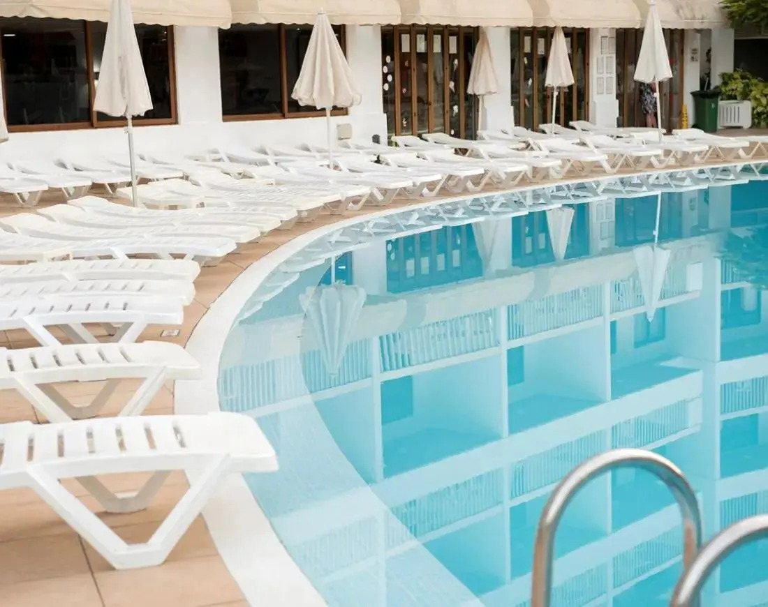 Photo - Ona Palm Beach