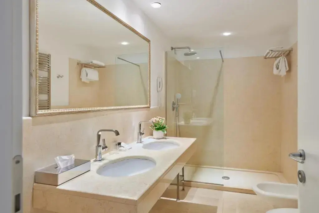 Photo - Hotel Plaza