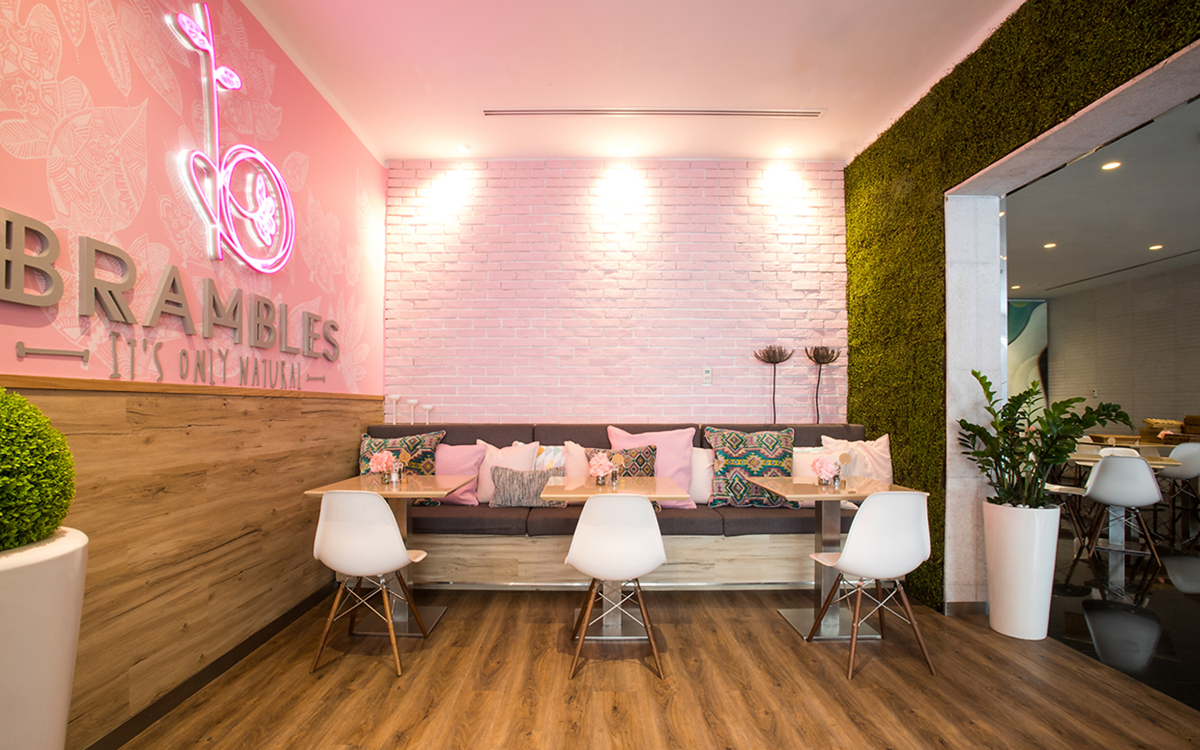 Photo - Citadines Metro Central Dubai