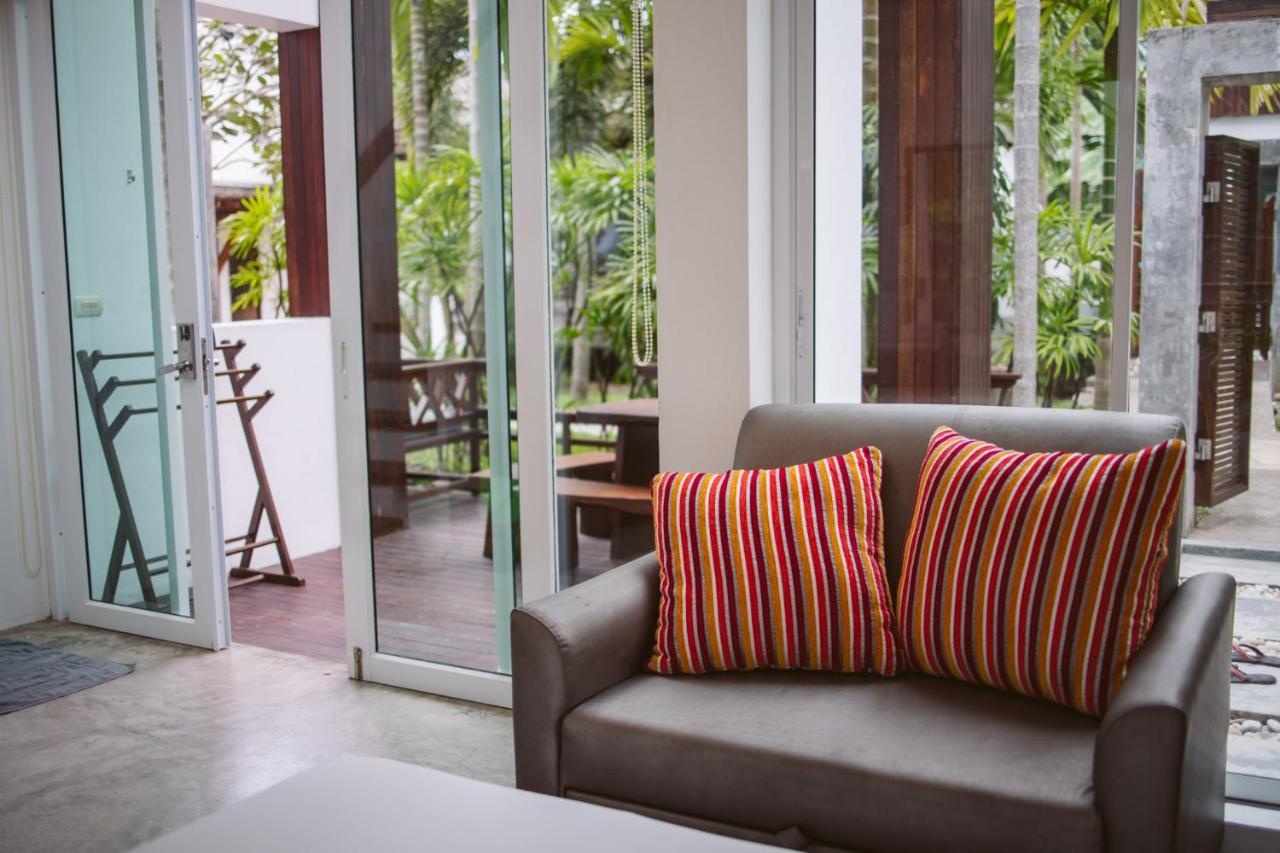 Sairee Hut Resort