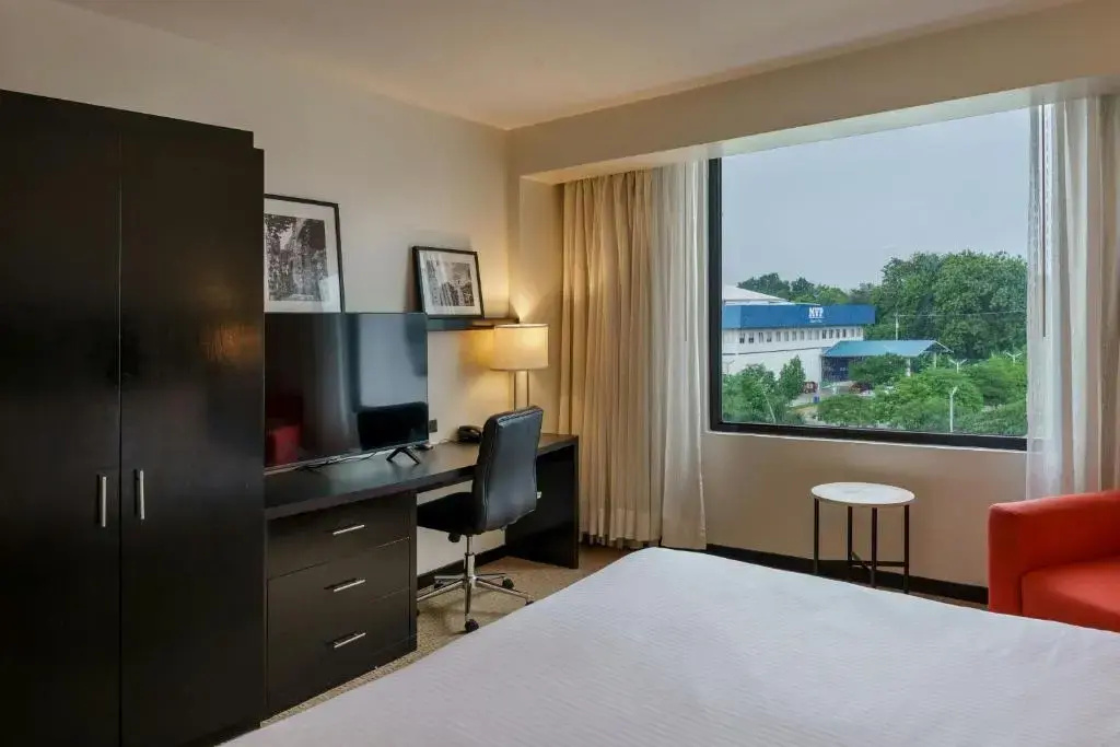 Photo - Courtyard by Marriott Panama Metromall