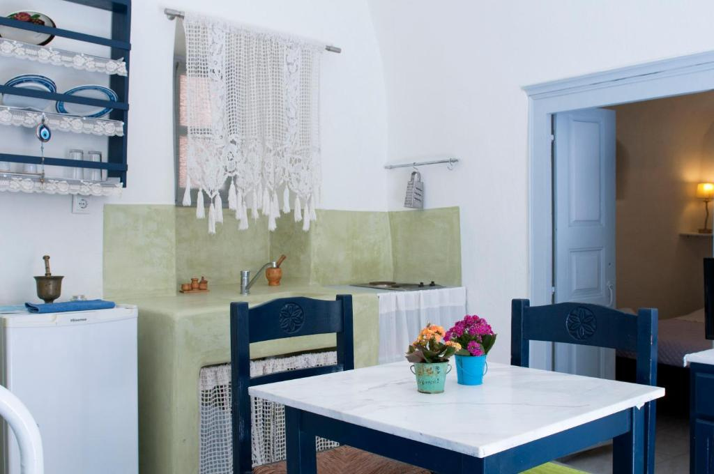 Photo - Emmantina Houses