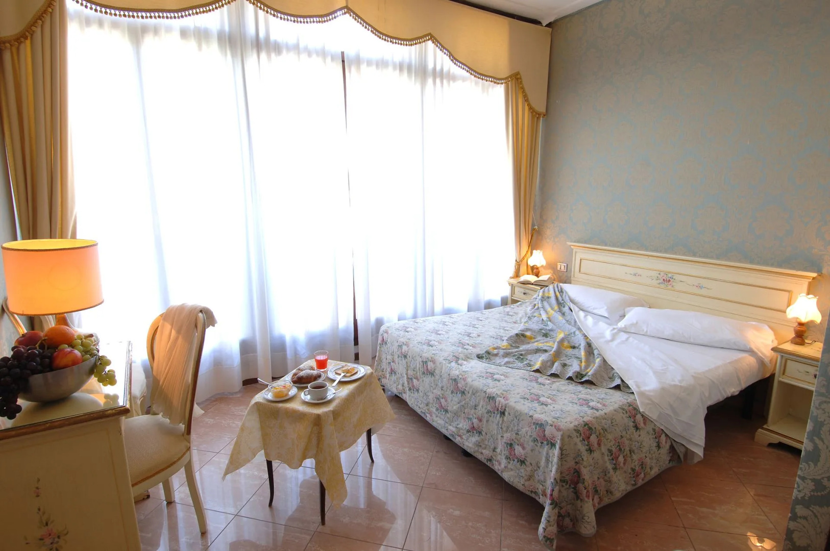 Photo - Hotel Canal & Walter