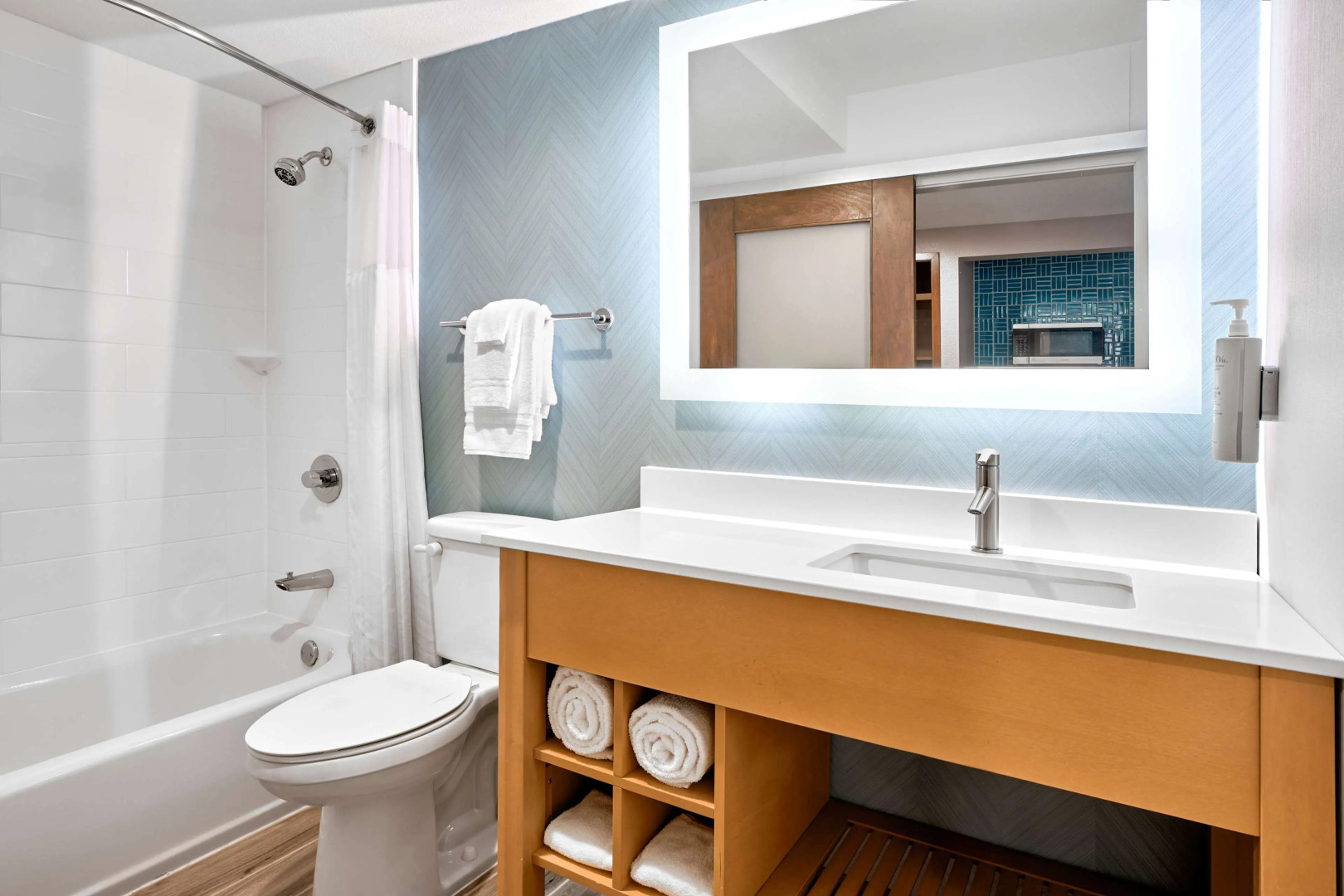 Photo - Hilton Garden Inn LAX Los Angeles Airport