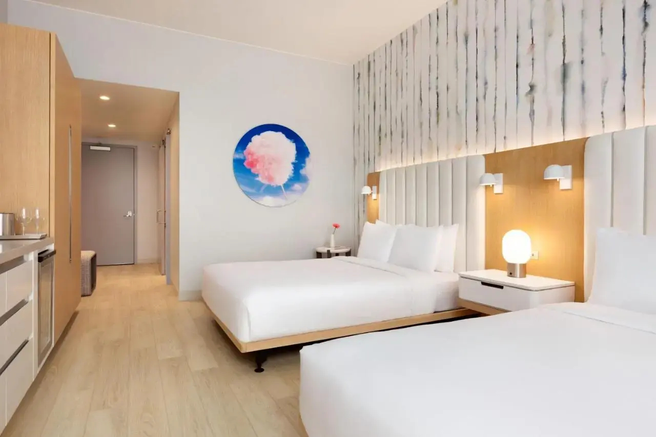 Photo - The Viv Hotel, Anaheim, a Tribute Portfolio Hotel