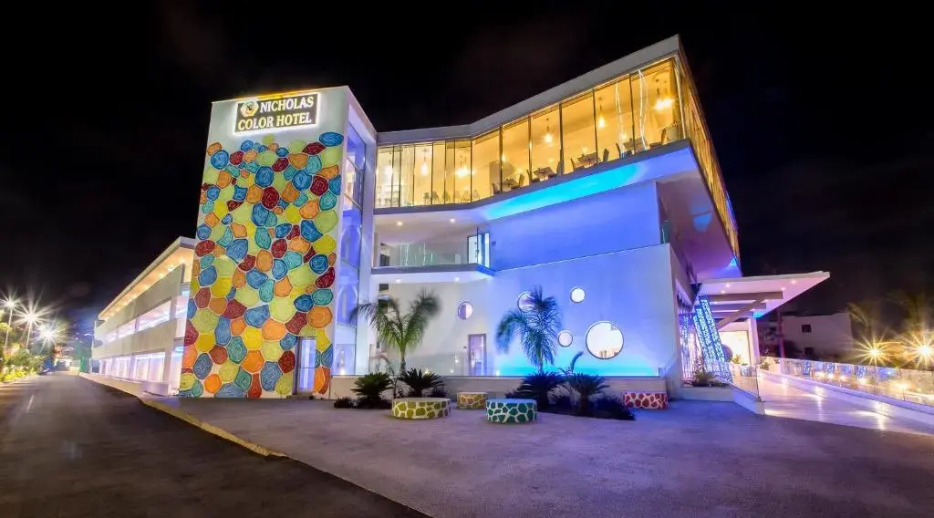 Photo - Nicholas Color Hotel
