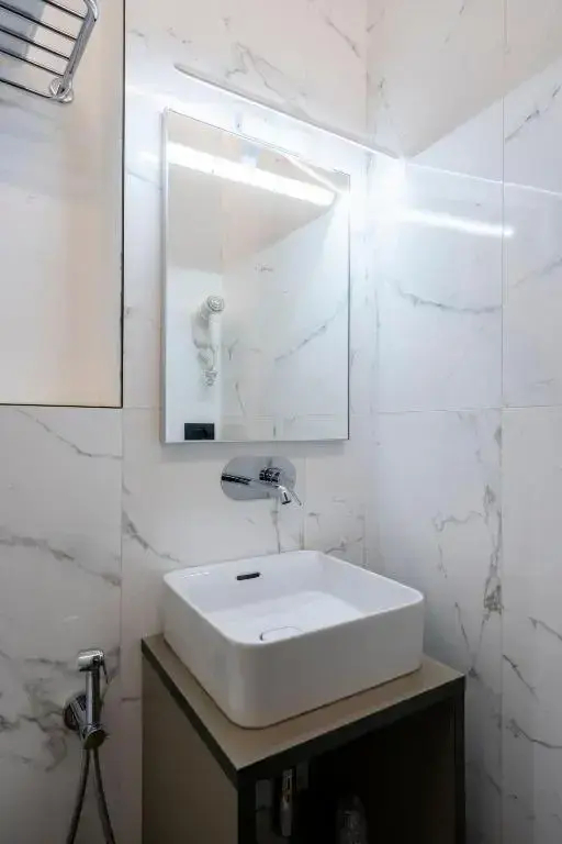 Photo - London Hotel