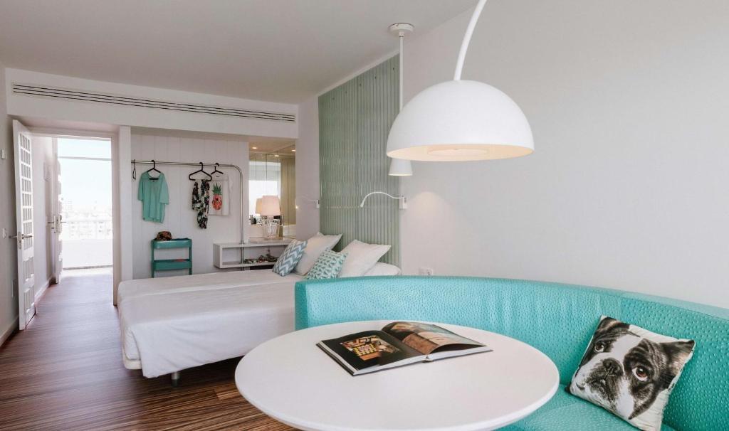 Foto - Gold By Marina - Adults only