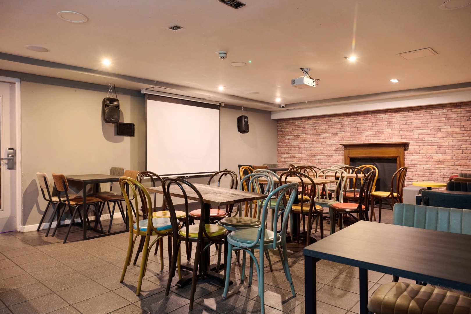 Photo - a&o Edinburgh City