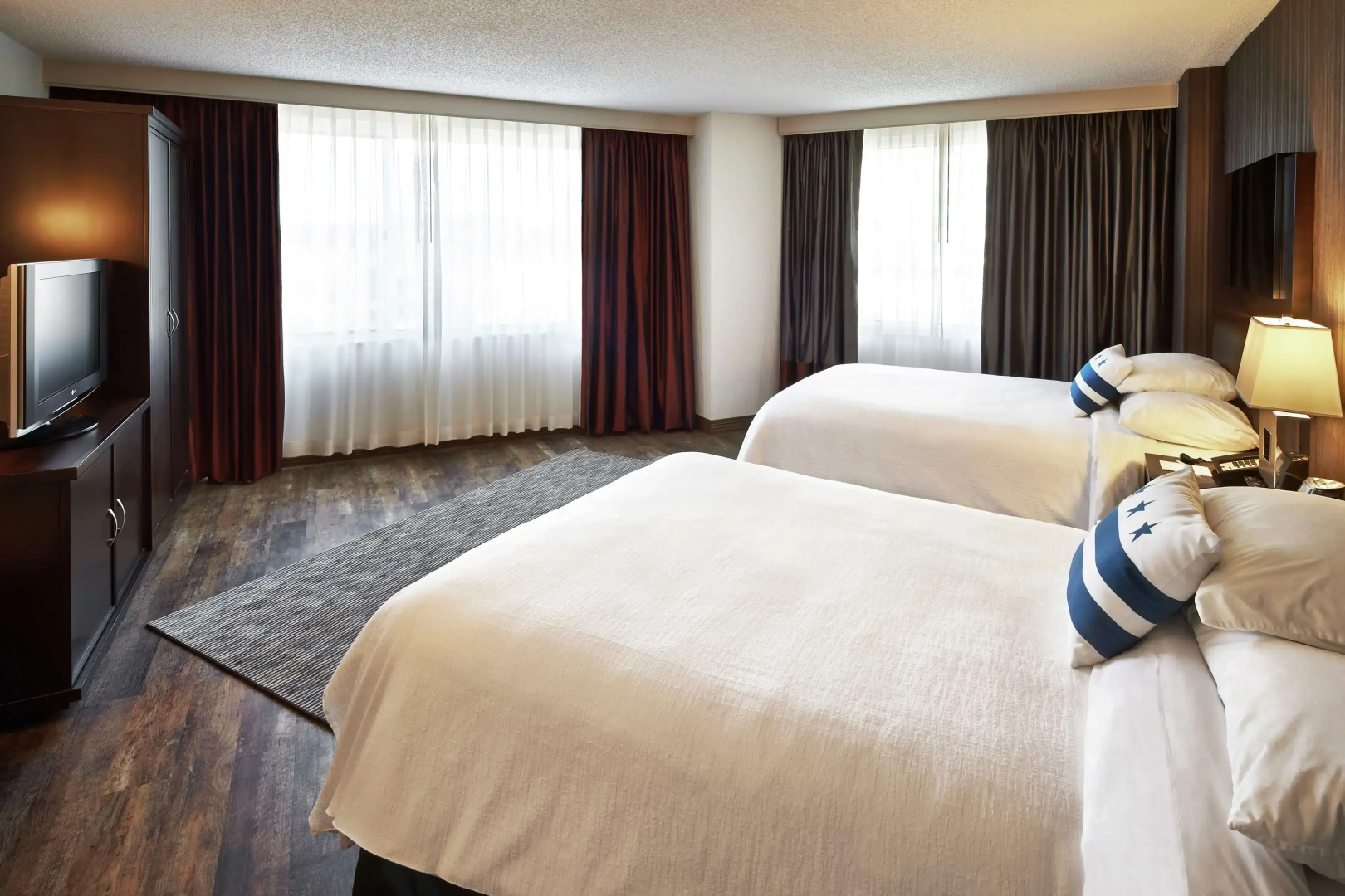 Photo - Embassy Suites by Hilton Washington DC Chevy Chase Pavilion
