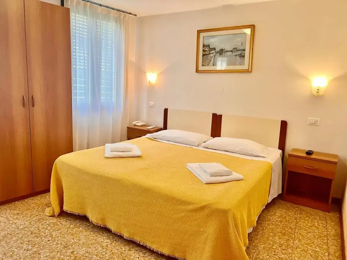 Photo - Hotel Canada