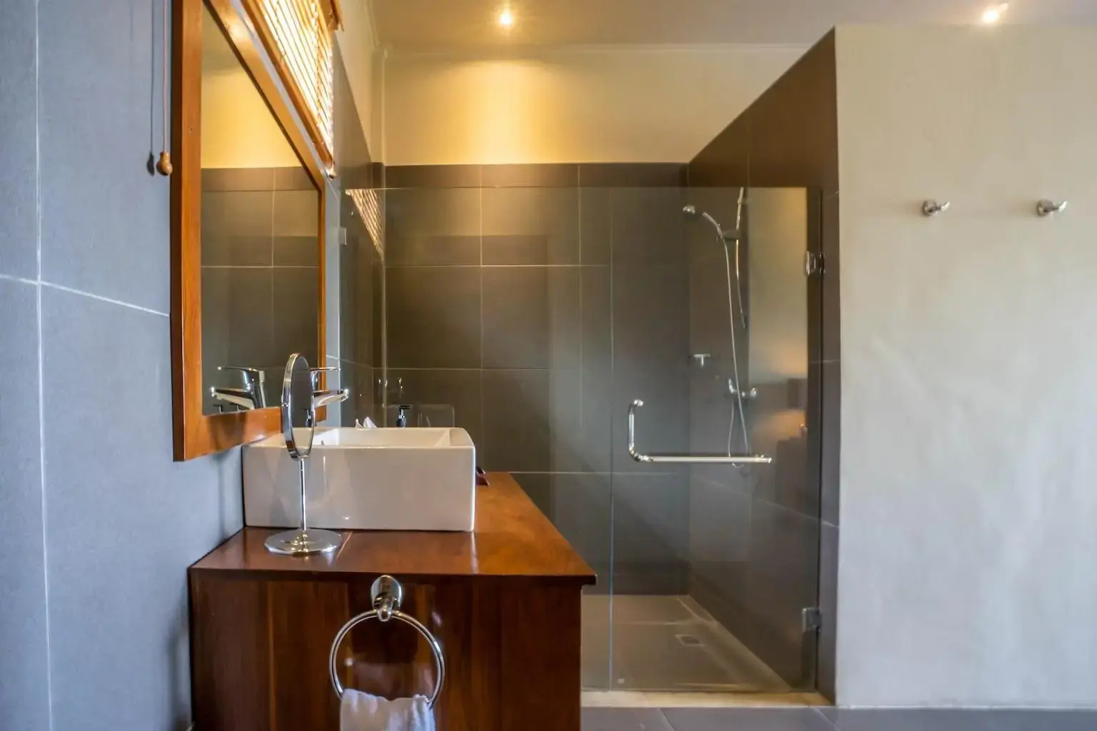 Photo - Lovina Beachhouse Villas