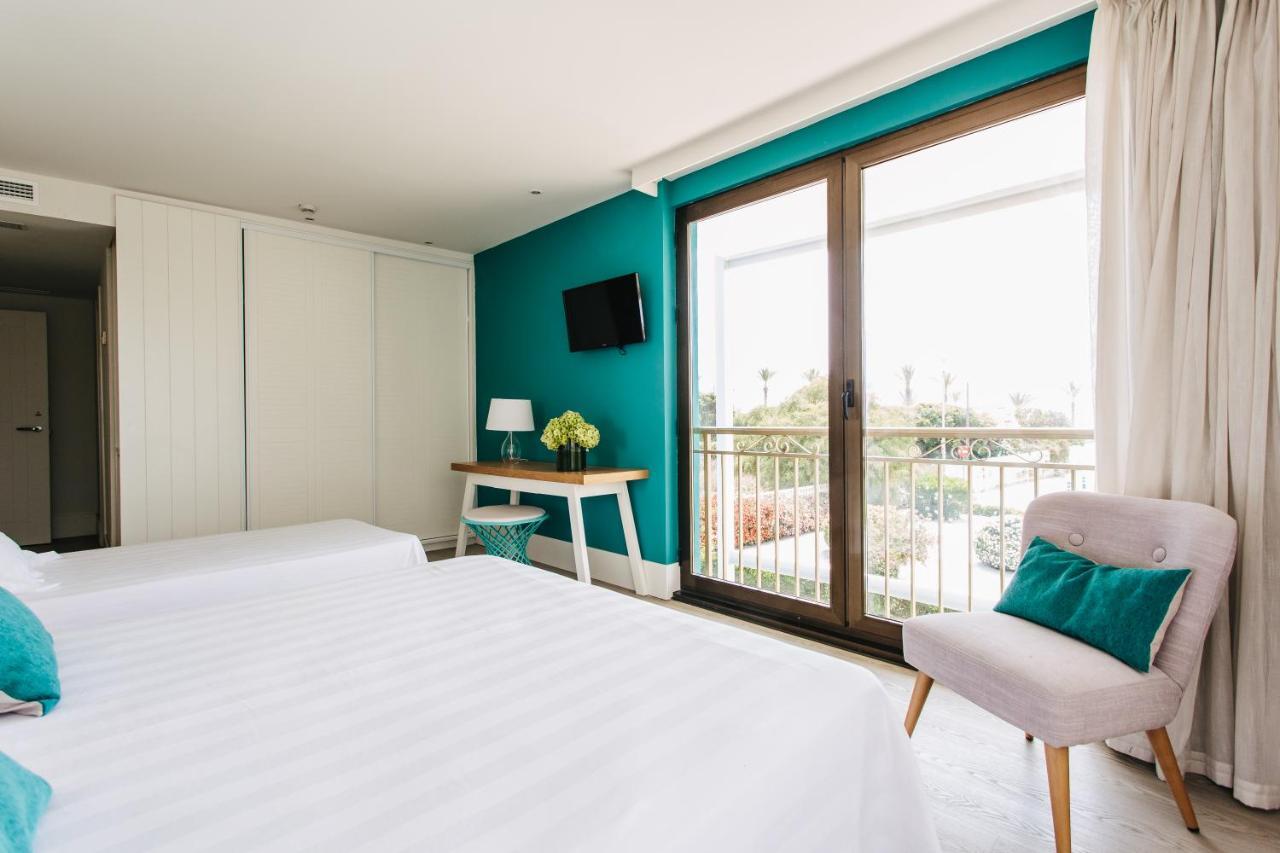 Photo - Hotel Almirante