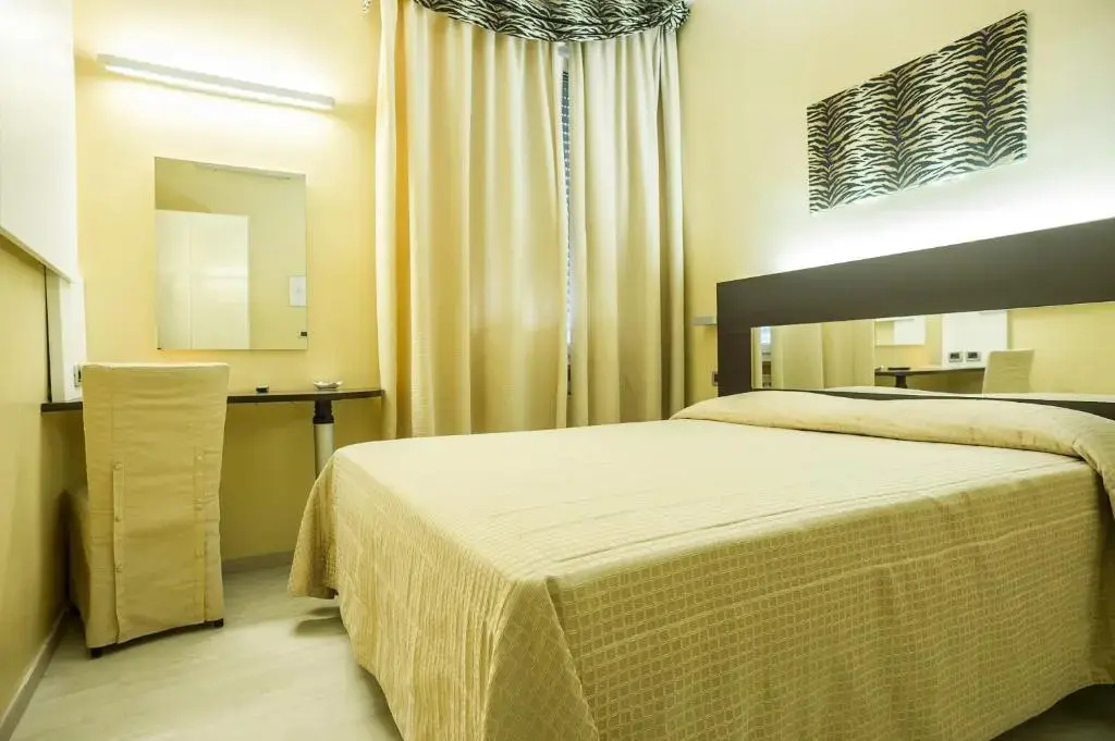 Photo - Hotel University