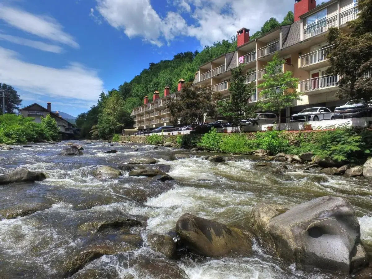Photo - Gatlinburg River Inn
