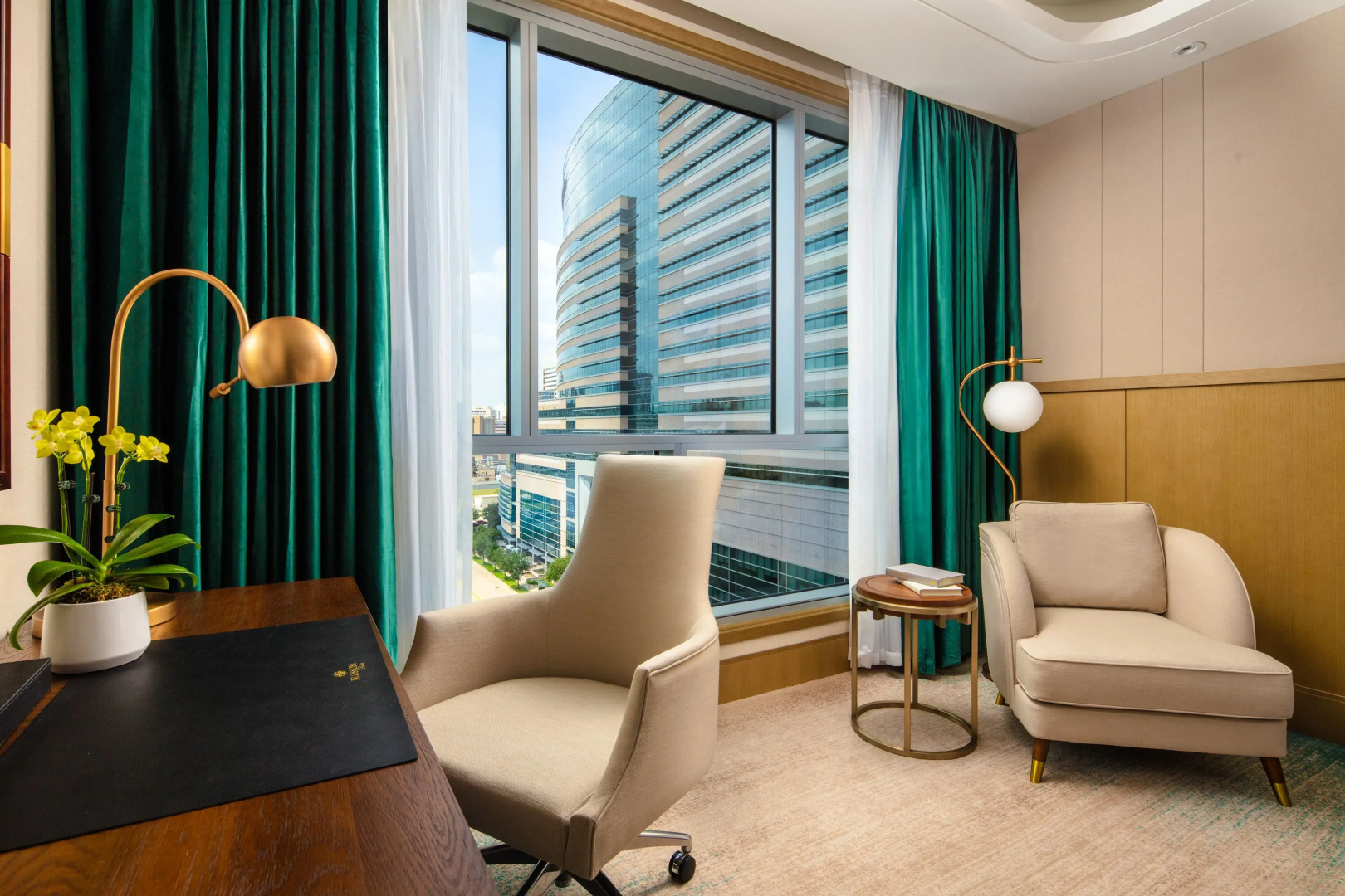 Photo - Blossom Hotel Houston, Curio Collection by Hilton