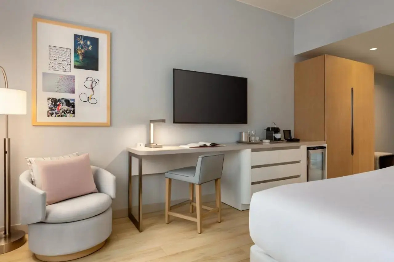 Photo - The Viv Hotel, Anaheim, a Tribute Portfolio Hotel