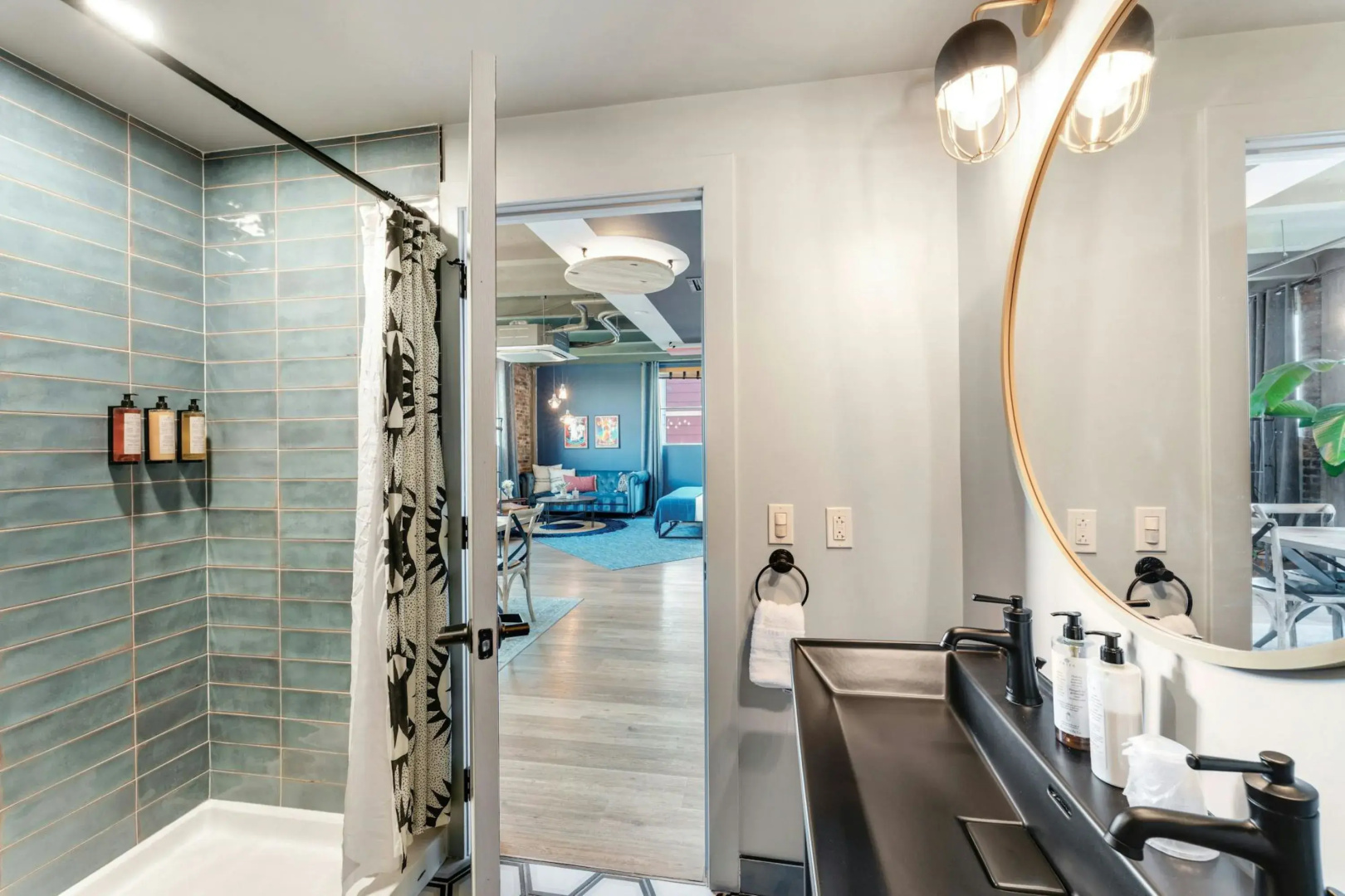 Photo - Hotel Nell - Union Market