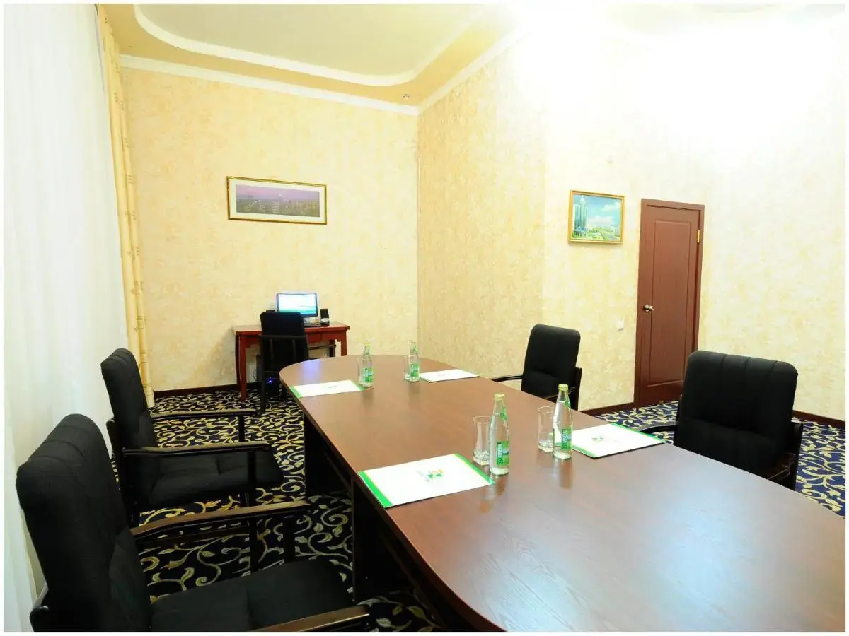 Foto - Golden Valley Hotel