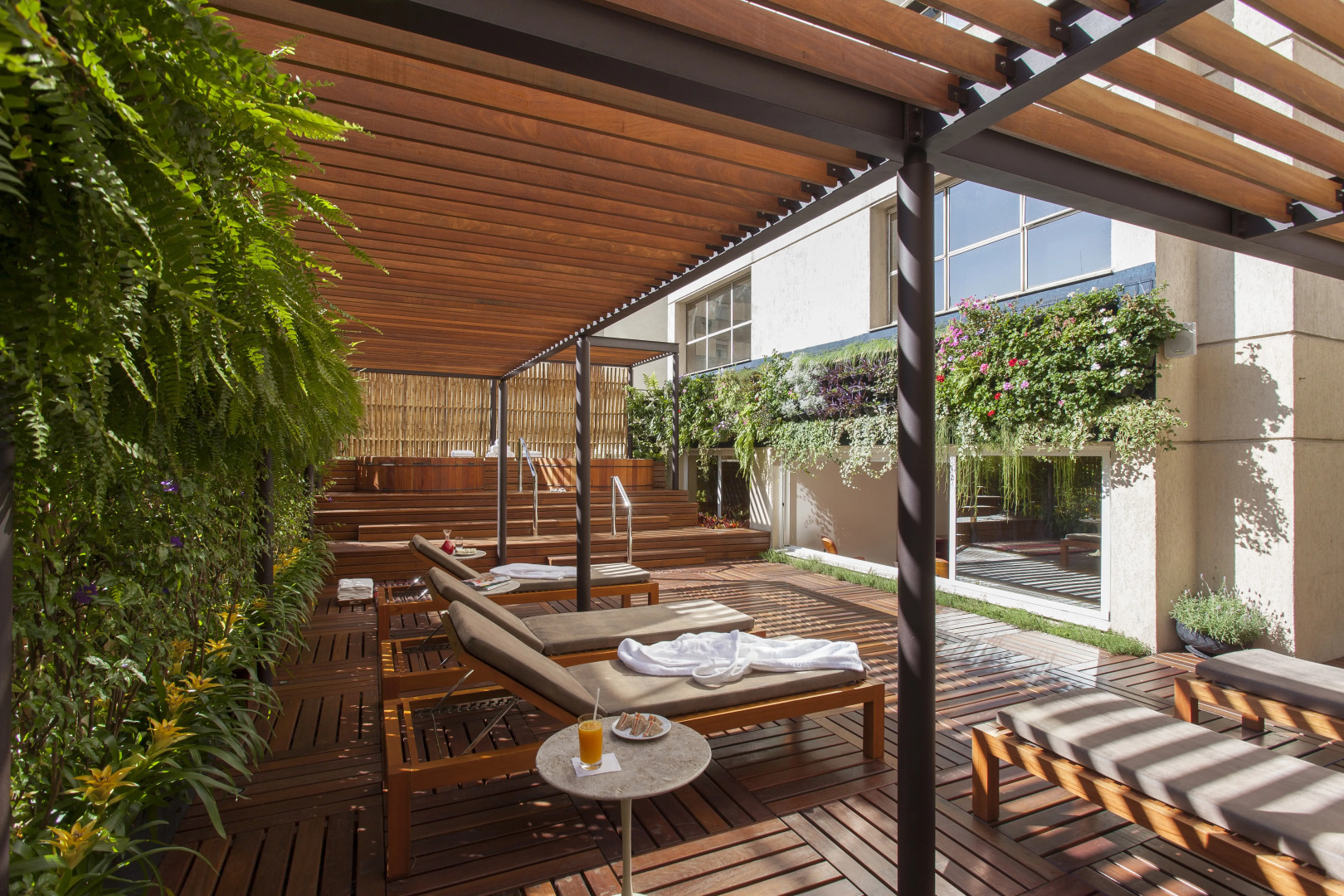 Photo - Emiliano São Paulo