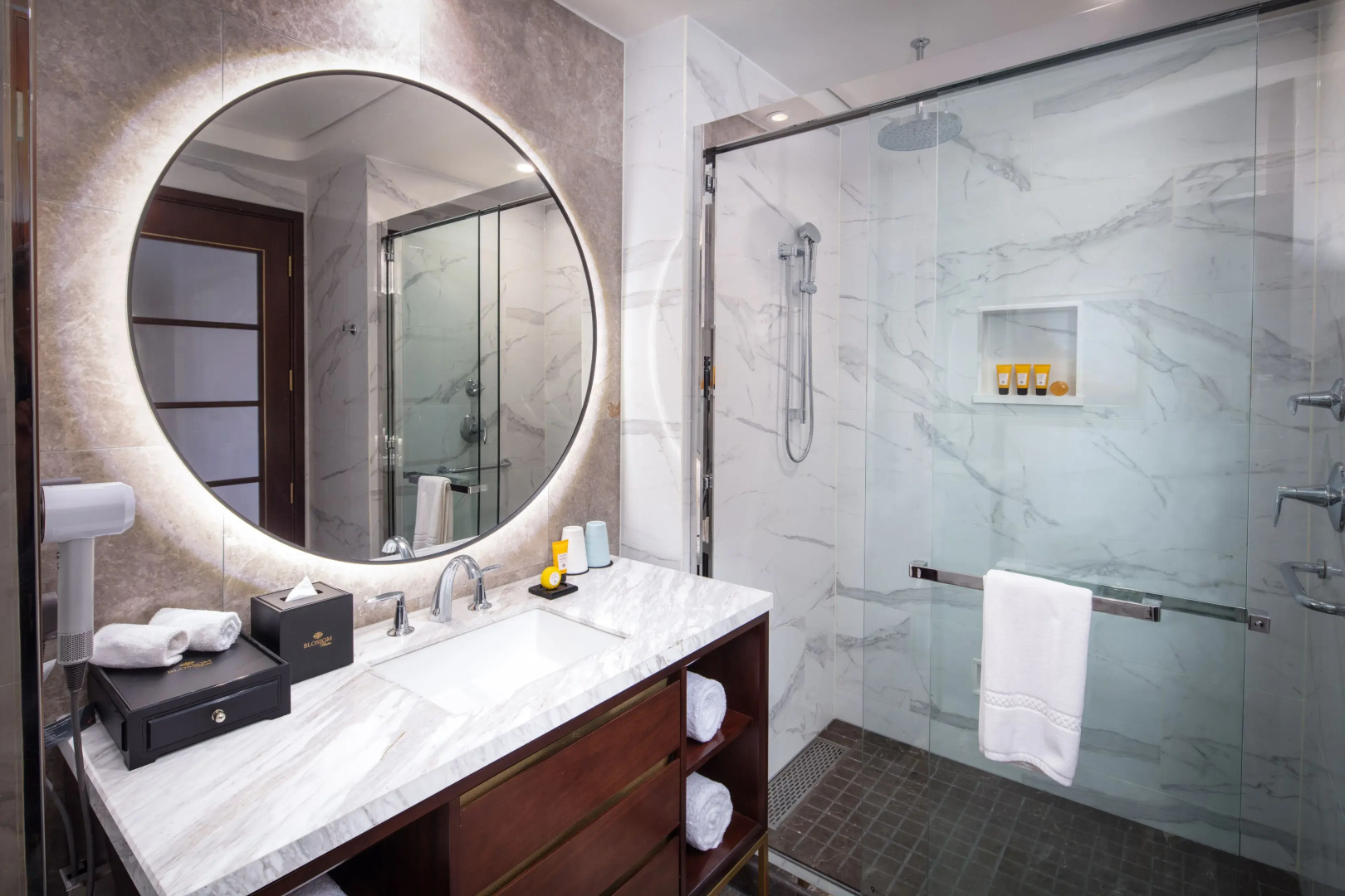 Photo - Blossom Hotel Houston, Curio Collection by Hilton