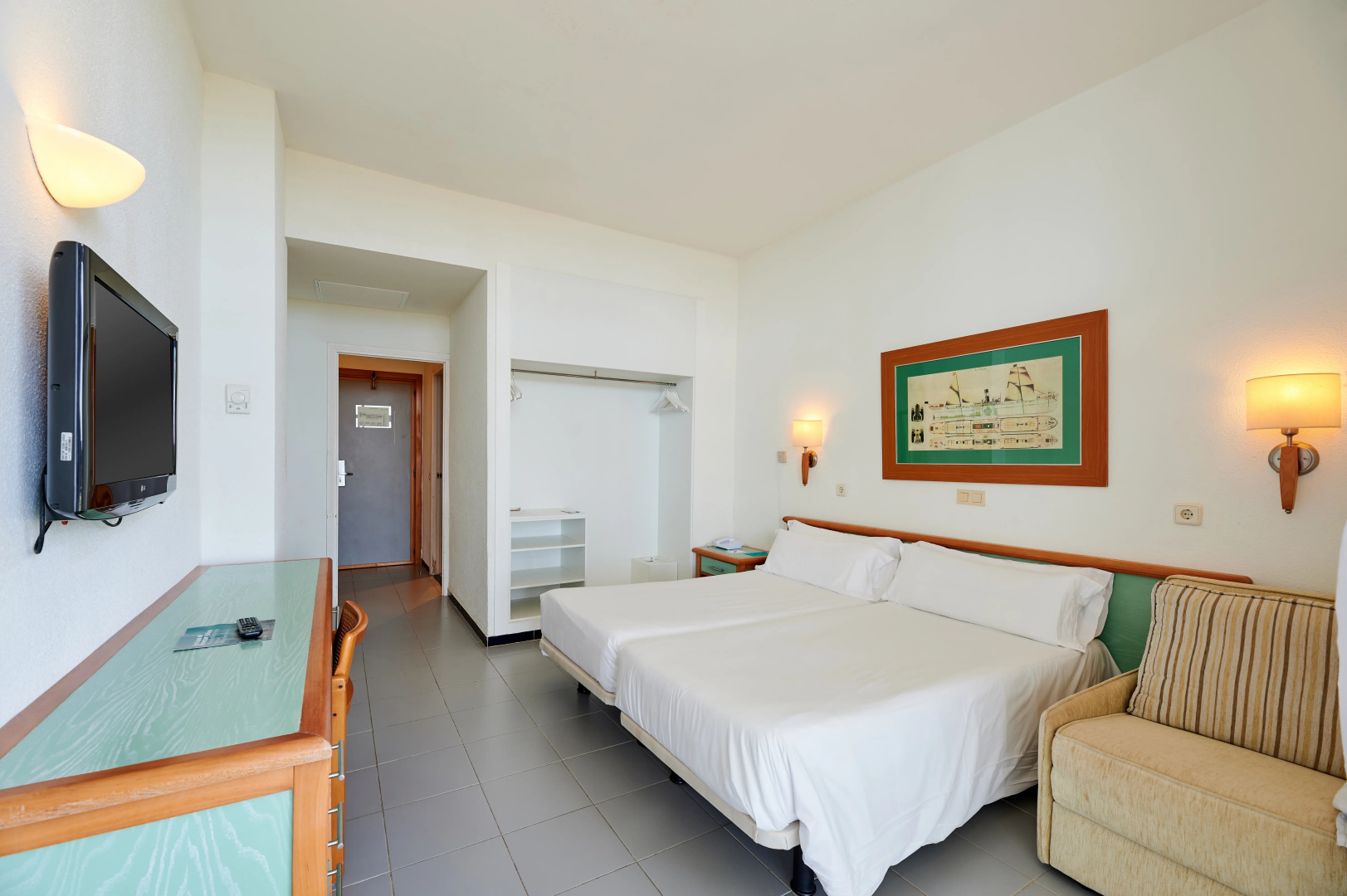 Photo - AluaSun Cala Antena – All Inclusive