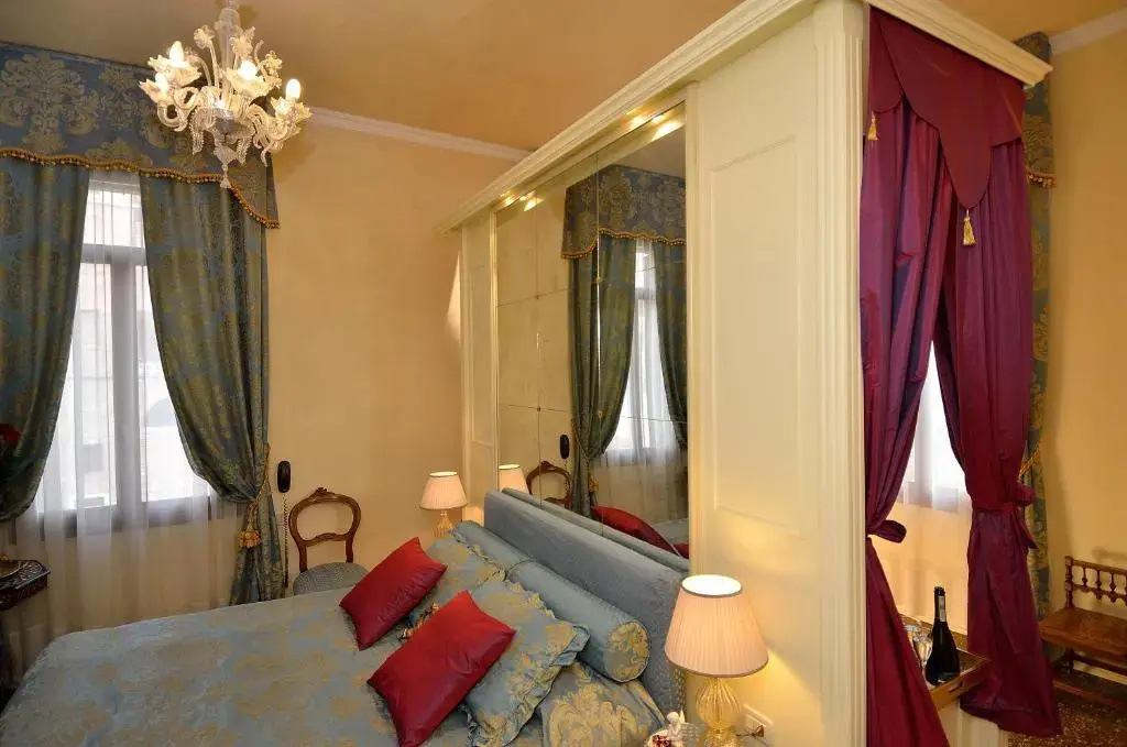 Photo - Palazzo Odoni