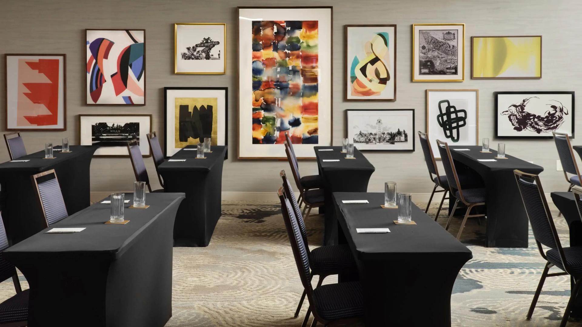 Photo - Burton House, Beverly Hills, A Tribute Portfolio Hotel