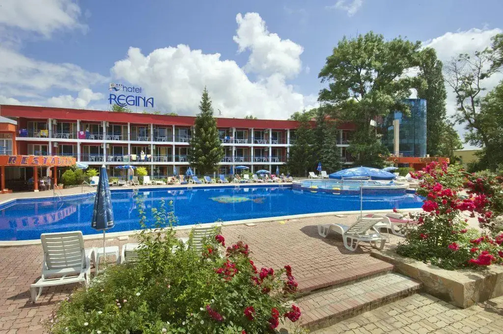 Photo - Regina Hotel