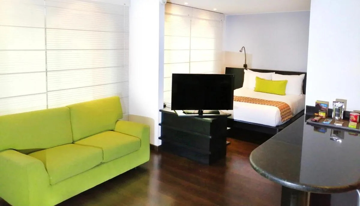 Photo - Richmond Suites Hotel