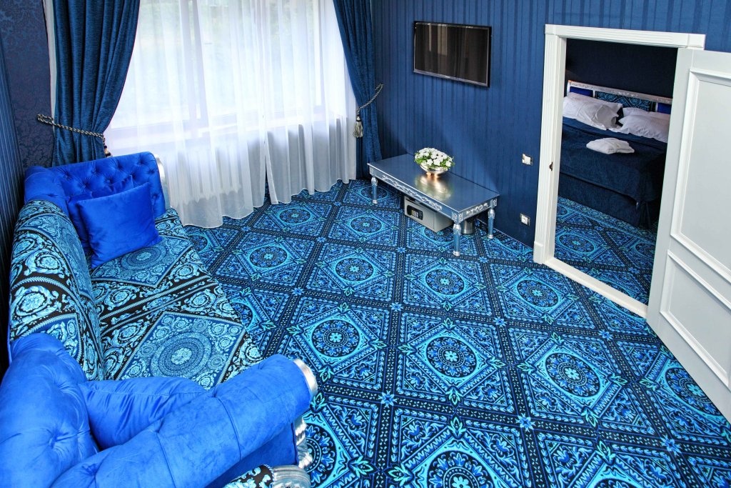 Photo - Olympic Hotel