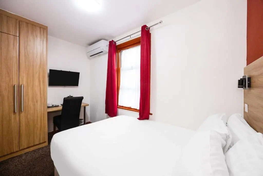 Photo - Arinza Hotel, London Ilford