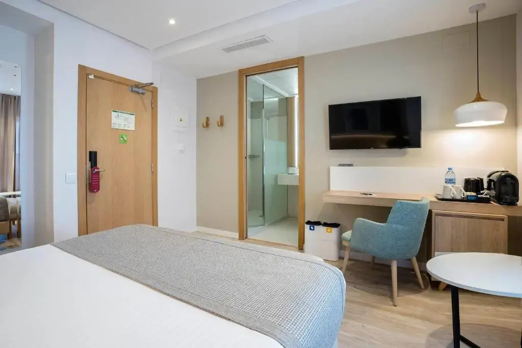 Photo - Golden Hotel Barcelona