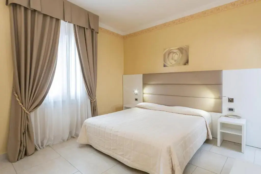 Photo - Hotel University